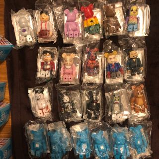 メディコムトイ(MEDICOM TOY)のベアブリック BE@RBRICK 41 トップシークレット @と基礎21体(キャラクターグッズ)