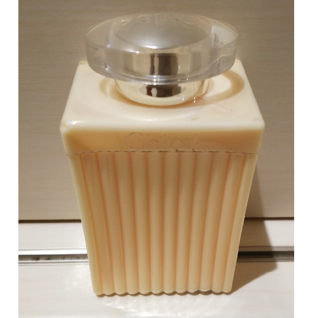 Chloe(クロエ)のChloe  クロエ ボディローション 200ml  新品未使用 コスメ/美容のボディケア(ボディクリーム)の商品写真