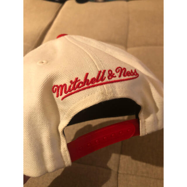 MITCHELL & NESS(ミッチェルアンドネス)のスナップバック (ブルズ、Mitchell&ness) メンズの帽子(キャップ)の商品写真