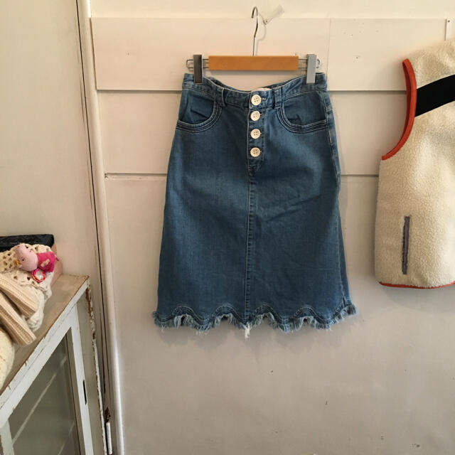 SEE BY CHLOE scallop denim skirt.