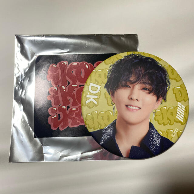 iKON(アイコン)のiKON ドンヒョク DK 缶バッジ エンタメ/ホビーのタレントグッズ(アイドルグッズ)の商品写真