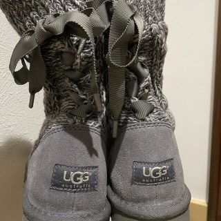 アグ(UGG)のUGG ニットリボンブーツ　グレー　(ブーツ)