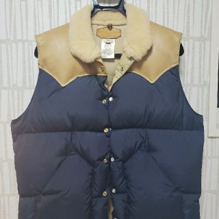 ロッキーマウンテンフェザーベッド(Rocky Mountain Featherbed)のロッキーマウンテン　ダウンベスト size44(ダウンベスト)