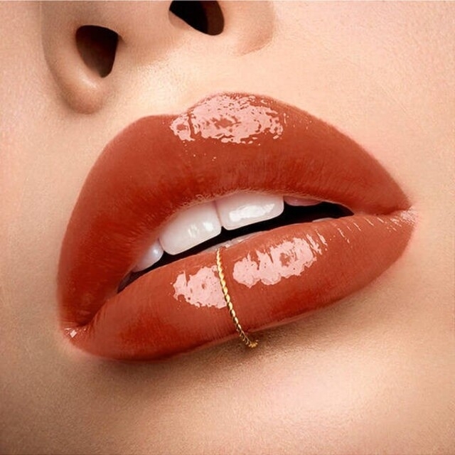 Yves Saint Laurent Beaute(イヴサンローランボーテ)のイヴ・サンローラン　ウォーターグロウ　リップ コスメ/美容のベースメイク/化粧品(口紅)の商品写真