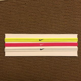 ナイキ(NIKE)のNIKE ヘアバンド　ピンク(その他)