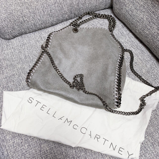 Stella McCartney(ステラマッカートニー)のステラマッカートニー　ファラベラミニ　グレー レディースのバッグ(ショルダーバッグ)の商品写真