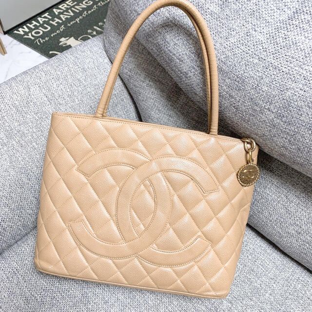 CHANEL(シャネル)のあさこ様専用　♡CHANEL 復刻トート♡キャビアスキン レディースのバッグ(トートバッグ)の商品写真