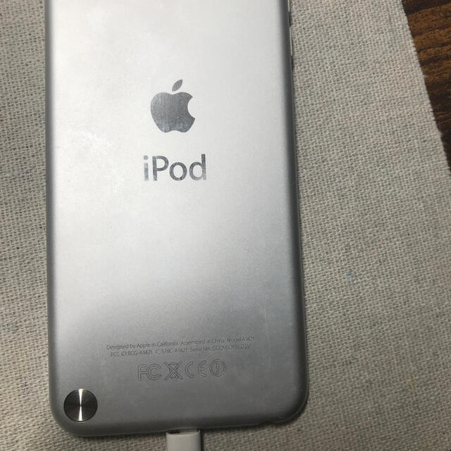 iPod touch(アイポッドタッチ)のiPod touch 第5世代 スマホ/家電/カメラのオーディオ機器(ポータブルプレーヤー)の商品写真