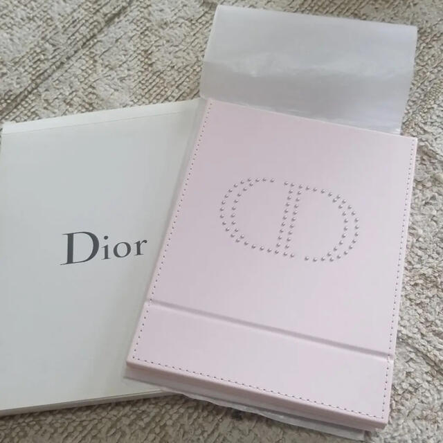 Christian Dior(クリスチャンディオール)の【早い者勝ち‼︎】【プレゼント】Dior スタンドミラー 鏡 レディースのファッション小物(ミラー)の商品写真