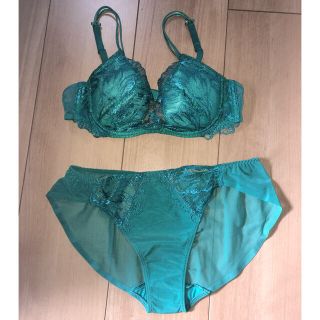 値下げ ブラジャー ショーツ セット Chut!INTIMATES 緑 グリーン(ブラ&ショーツセット)