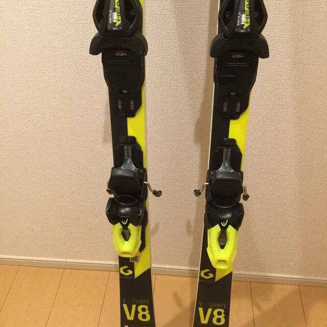 HEAD(ヘッド)のスキー板  HEAD  V-シェイプ  V8S  163cm スポーツ/アウトドアのスキー(板)の商品写真