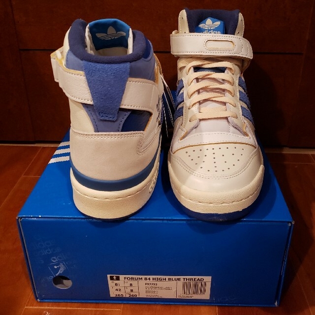 adidas(アディダス)のadidas Forum 84 High OFFWHITE BLUE 26.5 メンズの靴/シューズ(スニーカー)の商品写真