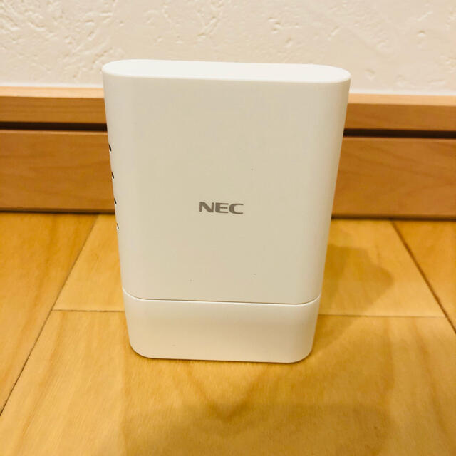 NEC(エヌイーシー)のNEC Aterm PA-W1200EX Wi-Fi中継機 スマホ/家電/カメラのPC/タブレット(PC周辺機器)の商品写真