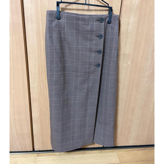 ユニクロ(UNIQLO)のサイドボタンチェックラップスカート(ひざ丈スカート)