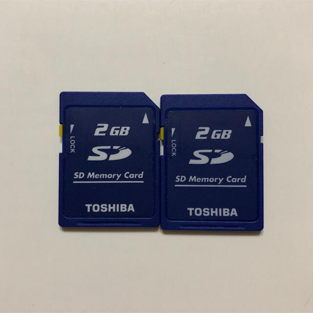 ニンテンドー3DS(ニンテンドー3DS)の東芝 TOSHIBA SDカード 2GB 2枚 エンタメ/ホビーのゲームソフト/ゲーム機本体(携帯用ゲーム機本体)の商品写真