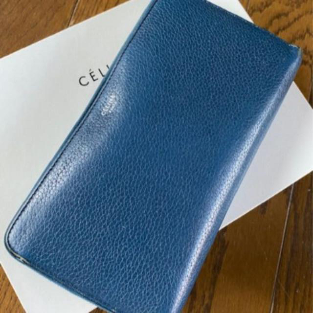 celine(セリーヌ)の送料込セリーヌ定価88000円celine正規店購入ウォレットカーフレザー財布 レディースのファッション小物(財布)の商品写真