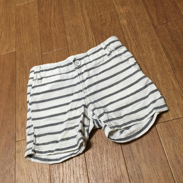 babyGAP(ベビーギャップ)のGAPホワイトボーダーSP☆90 キッズ/ベビー/マタニティのキッズ服男の子用(90cm~)(パンツ/スパッツ)の商品写真