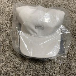 シュプリーム(Supreme)の【新品・送込】KITH silver box logo CAP White(キャップ)