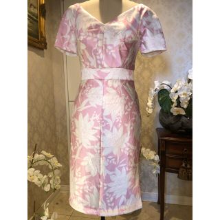 テッドベイカー(TED BAKER)の膝ワンピース 横スリットドレス披露宴結婚式二次会パーティー食事会(ひざ丈ワンピース)