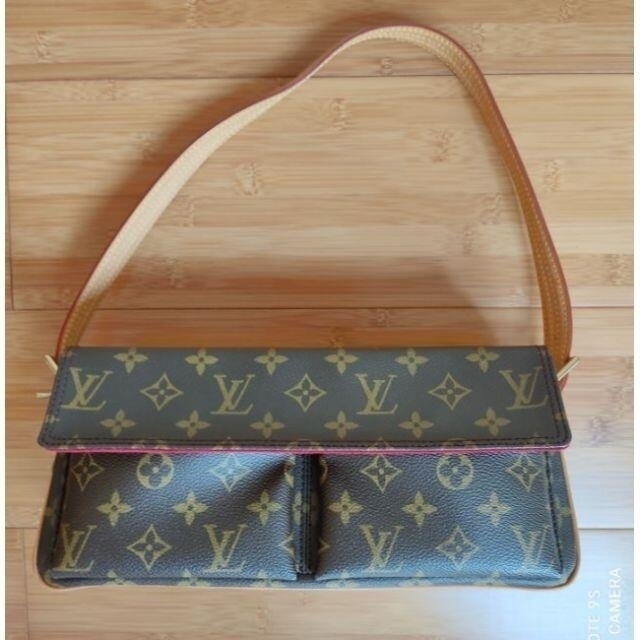 海外限定】 LOUIS VUITTON - 美品 ルイヴィトン ヴィバ・シテMM