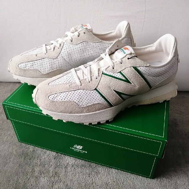 New Balance(ニューバランス)の★クッキー様専用☆CASABLANCA × ニューバランス 327 28cm メンズの靴/シューズ(スニーカー)の商品写真