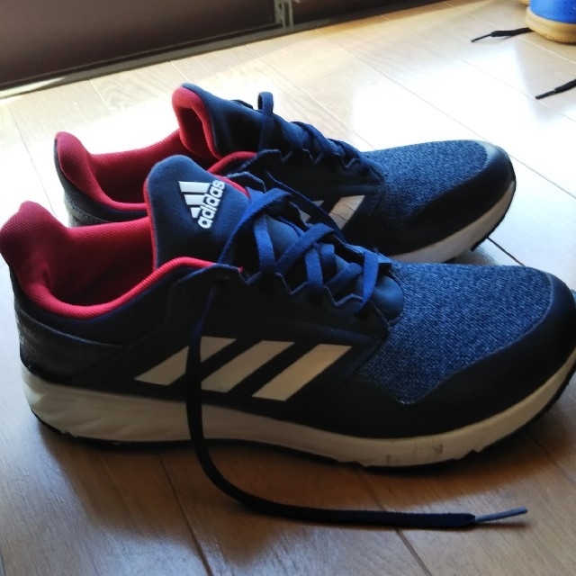 adidas(アディダス)のadidas スニーカー  ⭐️size25cm メンズの靴/シューズ(スニーカー)の商品写真