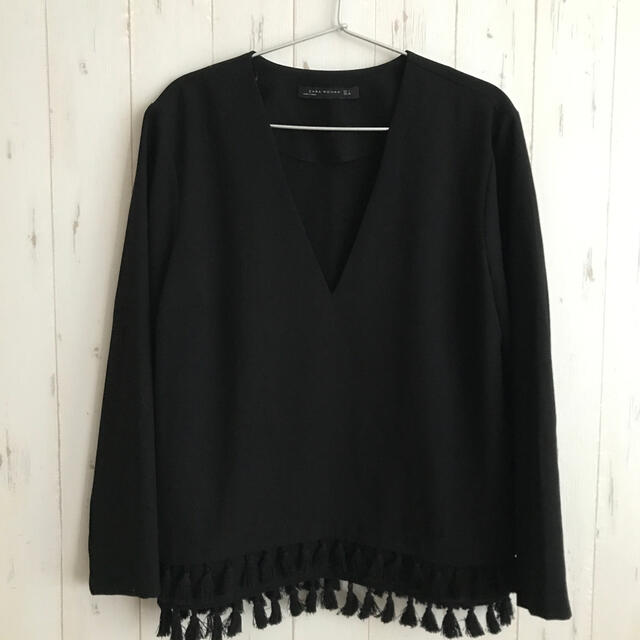 ZARA(ザラ)のzara フリンジ付きTOPS レディースのトップス(シャツ/ブラウス(長袖/七分))の商品写真