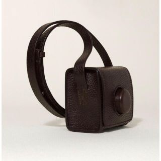 ルメール(LEMAIRE)のLEMAIRE MINI CAMERA BAG Dark Chocolate(ショルダーバッグ)