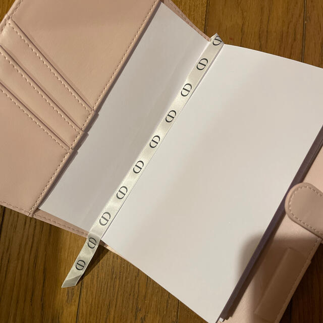 Dior(ディオール)のDior 手帳型　ノートブック　ピンク エンタメ/ホビーのコレクション(ノベルティグッズ)の商品写真