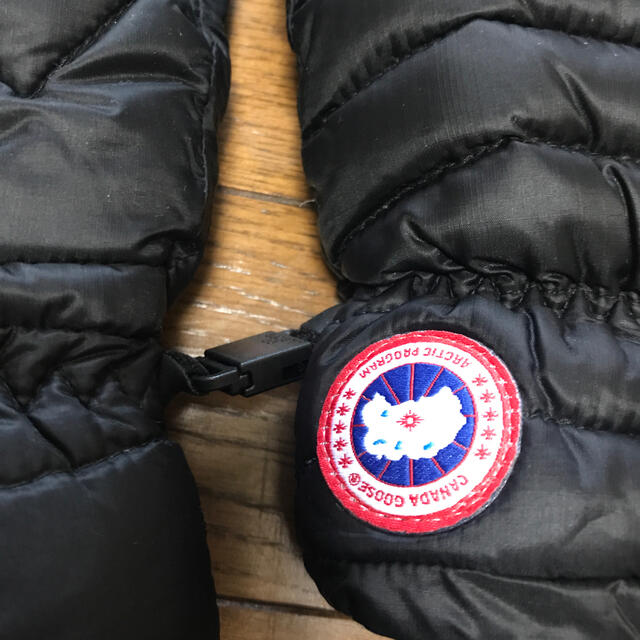 CANADA GOOSE(カナダグース)のカナダグース　手袋　レディース　S、Mサイズ レディースのファッション小物(手袋)の商品写真
