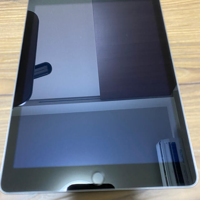 エミ様専用】iPad 第5世代 simフリー 本体のみ 若者の大愛商品 6660円