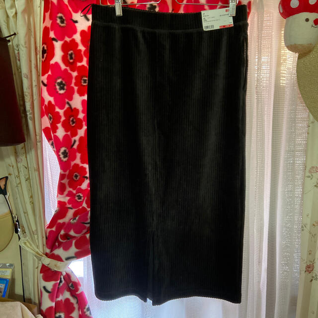 UNIQLO(ユニクロ)のUNIQLO コーデュロイ調ロングスカート レディースのスカート(ひざ丈スカート)の商品写真