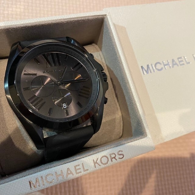 MICHAELKORS黒時計　箱つき