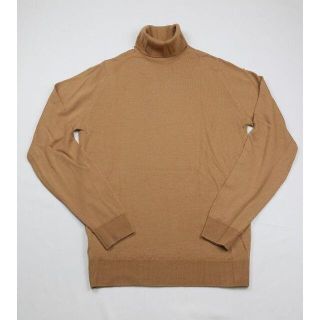 ジョンスメドレー(JOHN SMEDLEY)の新品 ジョンスメドレー　タートルネック　Mサイズ CAMEL(ニット/セーター)