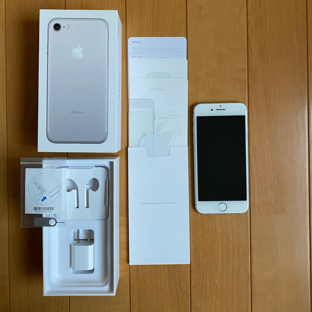 iPhone SIMフリー の通販 by miki17's shop｜アイフォーンならラクマ - iPhone7 128GB シルバー 定番安い