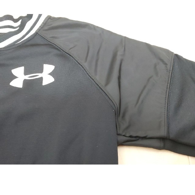 UNDER ARMOUR(アンダーアーマー)の新品☆UNDER ARMOUR アウター150 トレーニングウェア キッズ/ベビー/マタニティのキッズ服男の子用(90cm~)(ジャケット/上着)の商品写真