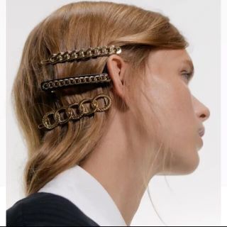 ザラ(ZARA)のチェーンヘアピンバレッタゴールドzaraロックRock新品③(バレッタ/ヘアクリップ)