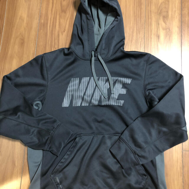 NIKE(ナイキ)のろー様専用 メンズのトップス(パーカー)の商品写真