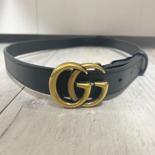 Gucci - GGマーモント シャイニーバックルレザーベルトの通販 by