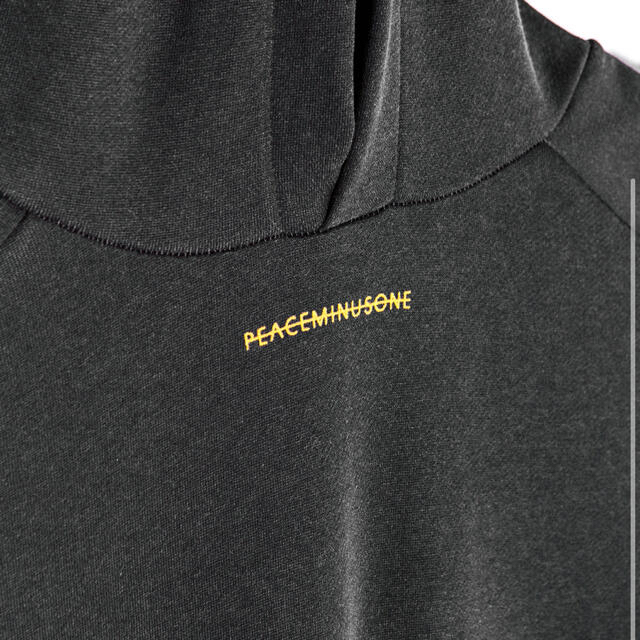 PEACEMINUSONE(ピースマイナスワン)の専用 メンズのトップス(パーカー)の商品写真