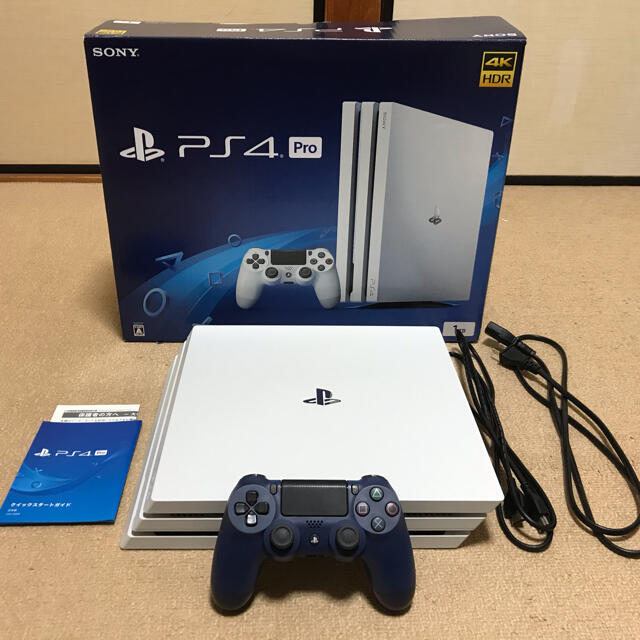 PlayStation4(プレイステーション4)のSONY PlayStation4 Pro 本体 CUH-7000BB02 エンタメ/ホビーのゲームソフト/ゲーム機本体(家庭用ゲーム機本体)の商品写真