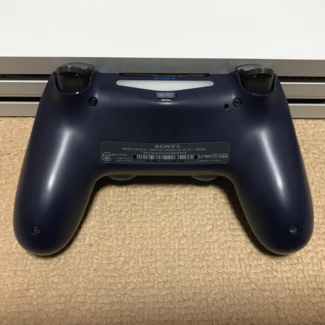 PlayStation4(プレイステーション4)のSONY PlayStation4 Pro 本体 CUH-7000BB02 エンタメ/ホビーのゲームソフト/ゲーム機本体(家庭用ゲーム機本体)の商品写真