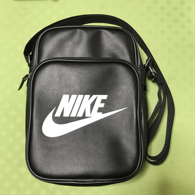 NIKE(ナイキ)のNIKE  ショルダーバッグ レディースのバッグ(ショルダーバッグ)の商品写真