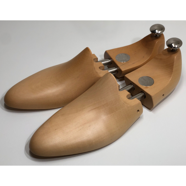 JOHN LOBB(ジョンロブ)の【ポンピドゥー様専用】ジョンロブ 純正シューツリー サイズ7E【送料無料】 メンズの靴/シューズ(ドレス/ビジネス)の商品写真