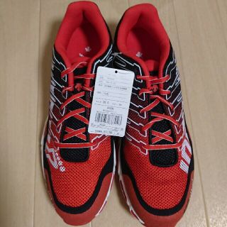 デサント(DESCENTE)の【新品】inov8 ロックライト243　26cm(シューズ)