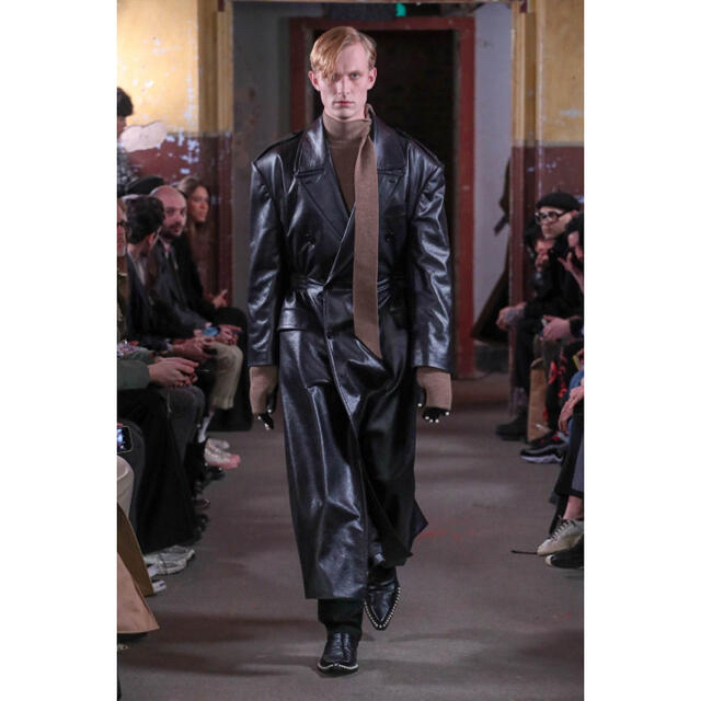 JOHN LAWRENCE SULLIVAN(ジョンローレンスサリバン)のJOHNLAWRENCESULLIVAN WAIST GATHERED COAT メンズのジャケット/アウター(トレンチコート)の商品写真