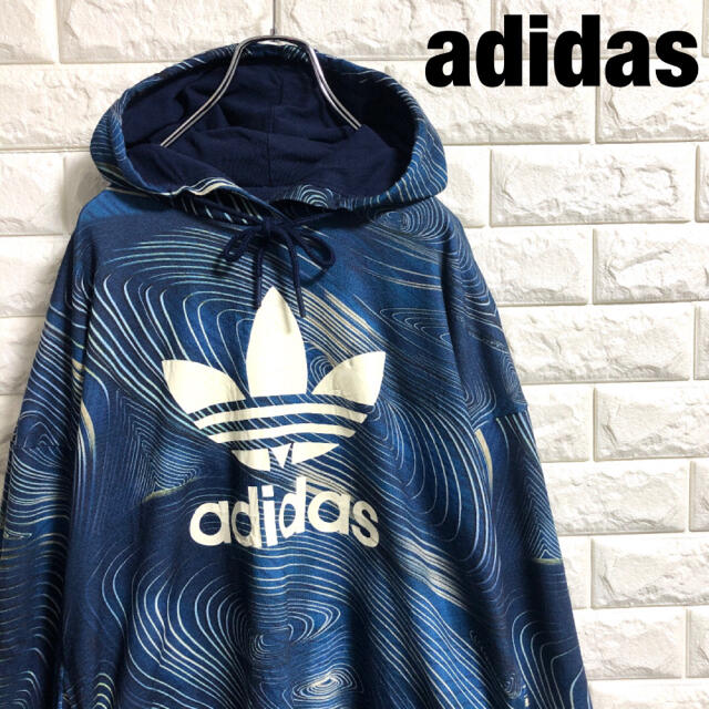 adidas(アディダス)のアディダス　ドルマンパーカー　プルオーバーパーカー　レディースXLサイズ レディースのトップス(パーカー)の商品写真