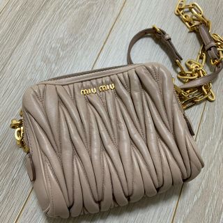 miumiu チェーンバッグ ショルダーバッグ