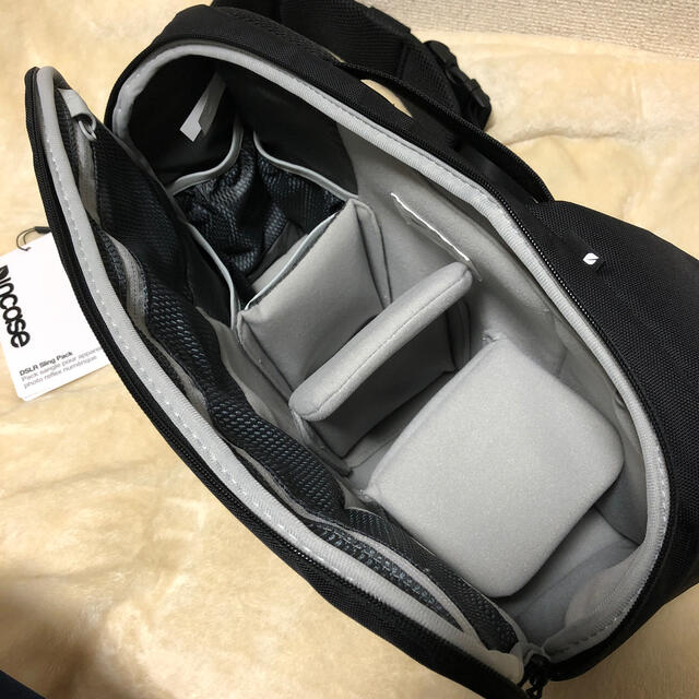 Incase(インケース)の【ほぼ未使用】 インケース incace DSLR Sling Pack スマホ/家電/カメラのカメラ(ケース/バッグ)の商品写真