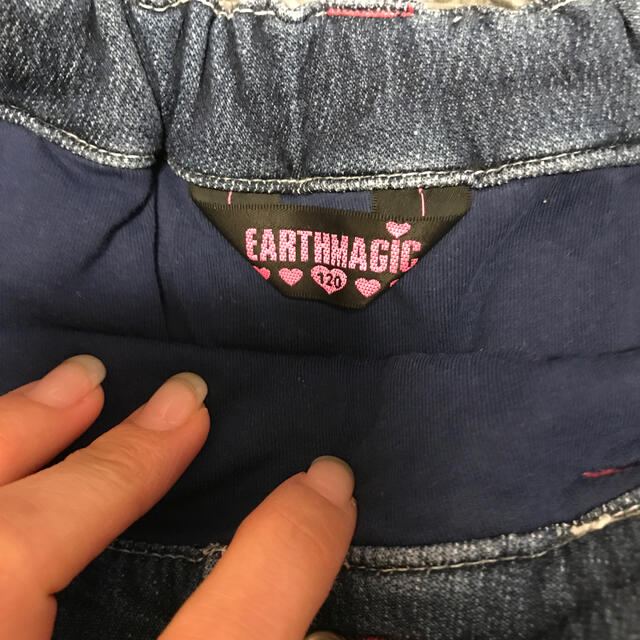 EARTHMAGIC(アースマジック)の⑧アースマジック スカート デニム キッズ/ベビー/マタニティのキッズ服女の子用(90cm~)(スカート)の商品写真